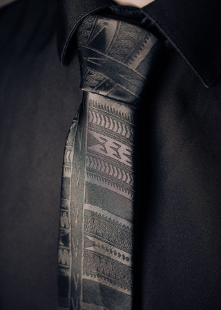 OLA MENS NECK TIE (ALL SALES FINAL)
