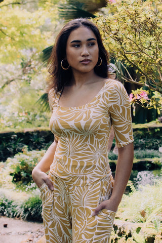 ELEI LAU NIU SQUARE NECK TOP TT149