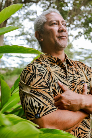 ELINA MEN'S SILKY DOBBY TANOA SHIRT-SS4118