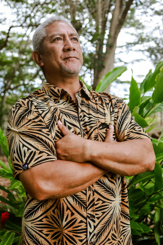 ELINA MEN'S SILKY DOBBY TANOA SHIRT-SS4118