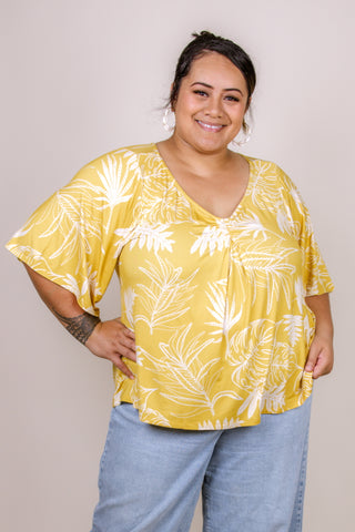 LASI LADIES CINCHED NECK TOP TT275
