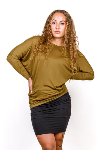 SOLID DOLMAN KNIT BOATNECK TOP TT303